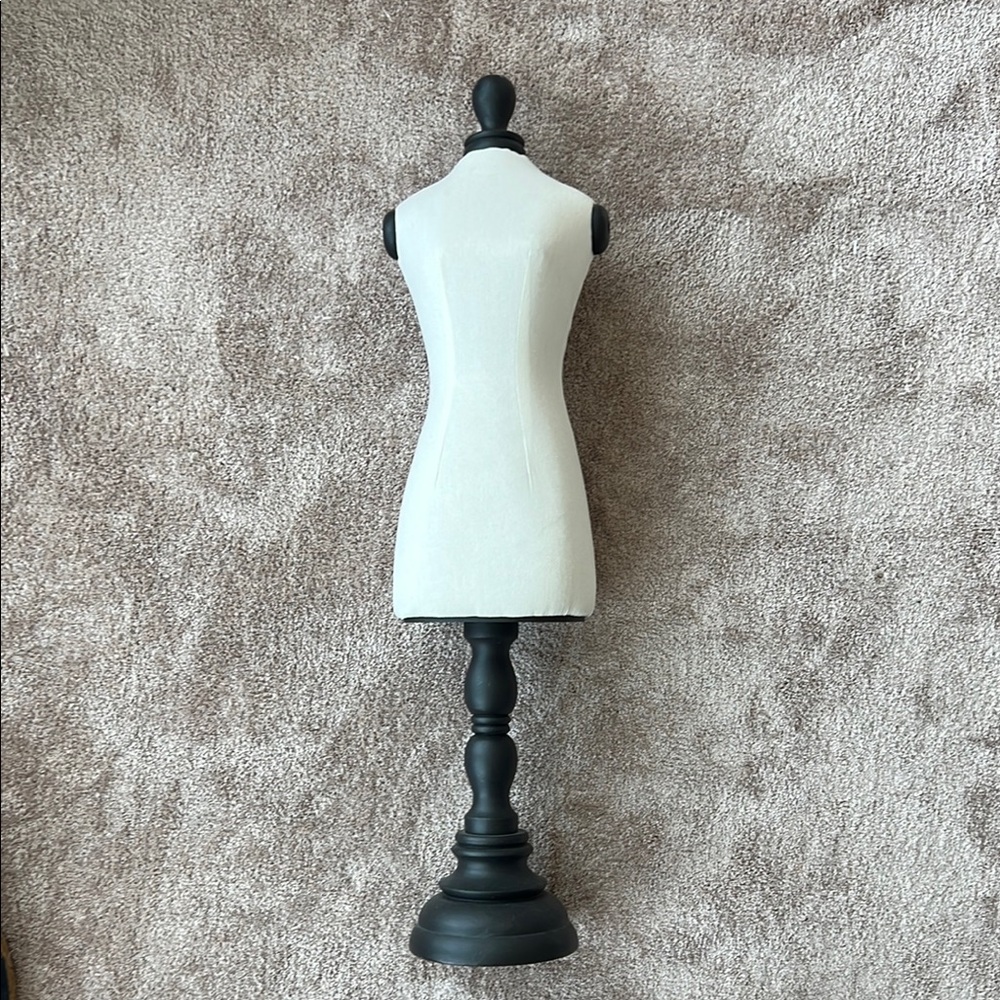 Mini Mannequin Stand